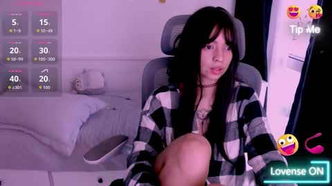 Snapshot of madcatberry chatting on 02/20/26, 07:25 alex online show from 02/20/26, 07:25