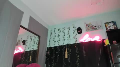 Snapshot of maddi_avalon chatting on 02/10/26, 06:17 Maddi Avalon online show from 02/10/26, 06:17