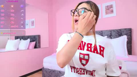 Snapshot of maddie_beauty chatting on 01/14/26, 08:36 Maddie online show from 01/14/26, 08:36