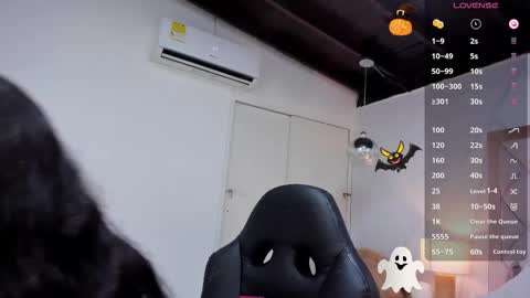 Maddie Grey online show from 11/04/25, 04:06