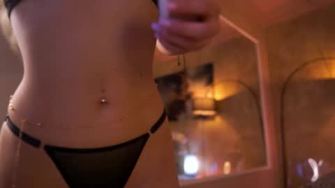 Snapshot of maddiebryggs chatting on 05/20/26, 06:14 Maddie online show from 05/20/26, 06:14