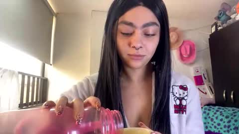 Snapshot of maddiiebrooks chatting on 03/11/26, 04:24 Maddie online show from 03/11/26, 04:24