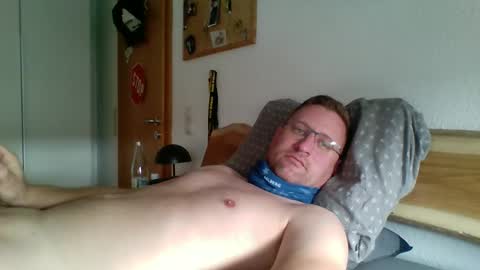 Snapshot of maddin8891 chatting on 10/31/25, 09:54 Maddin online show from 10/31/25, 09:54