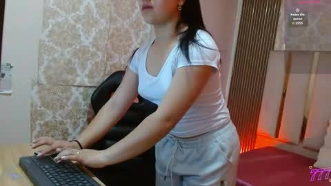 Snapshot of maddisson_tay chatting on 04/30/26, 11:49 maddisson_tay online show from 04/30/26, 11:49