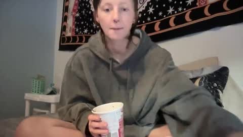 Snapshot of maddlips chatting on 11/22/25, 09:58 Rat Boy online show from 11/22/25, 09:58