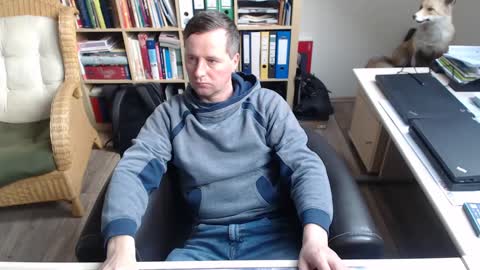 Snapshot of maddmax8 chatting on 01/17/25, 09:28 Mad4You online show from 01/17/25, 09:28