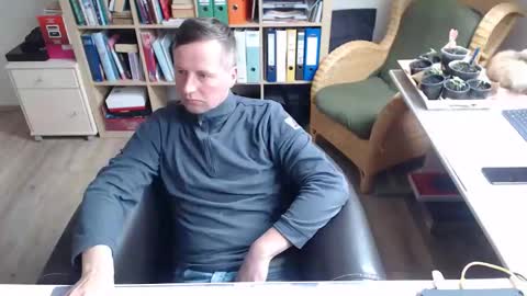 Snapshot of maddmax8 chatting on 03/29/26, 12:16 Mad4You online show from 03/29/26, 12:16