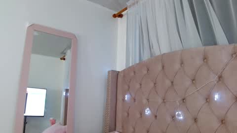 Maddy UwU online show from 12/18/24, 12:07