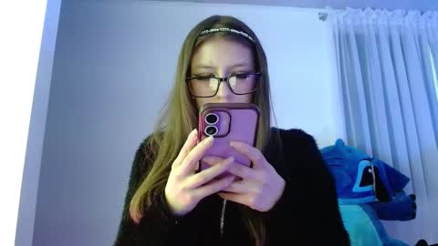 Maddy UwU online show from 09/27/25, 12:54