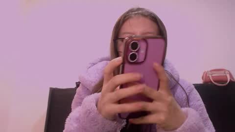 Maddy UwU online show from 11/13/25, 10:30