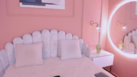 Maddy  online show from 12/18/24, 02:21