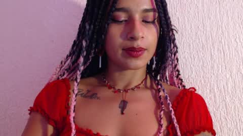 Snapshot of made_lover1999 chatting on 12/22/24, 06:59 Made online show from 12/22/24, 06:59