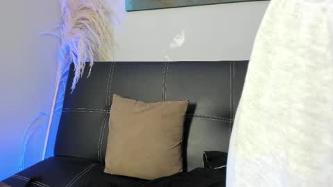 Madelaine  online show from 05/01/26, 10:20