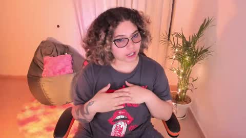 madelaine_taylor online show from 01/16/25, 04:07