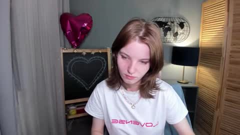 Snapshot of madelaines chatting on 09/17/25, 08:49 madelaines online show from 09/17/25, 08:49