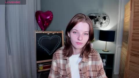 Snapshot of madelaines chatting on 09/20/25, 08:15 madelaines online show from 09/20/25, 08:15