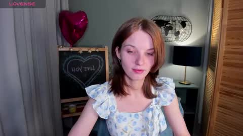 Snapshot of madelaines chatting on 10/05/25, 10:46 madelaines online show from 10/05/25, 10:46