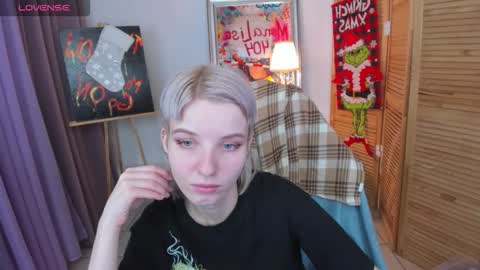 Snapshot of madelaines chatting on 01/06/26, 10:19 madelaines online show from 01/06/26, 10:19