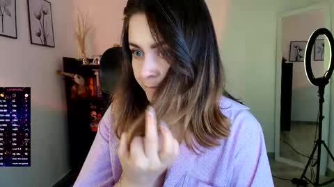 madelamee online show from 02/01/26, 10:52