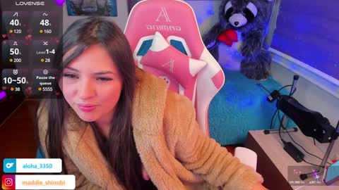 Snapshot of madeleine_shinobi chatting on 01/27/25, 02:42 Emily Only Fans online show from 01/27/25, 02:42