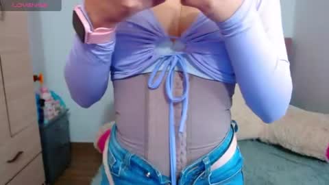 Snapshot of madelen_2 chatting on 06/11/26, 11:14 madelen_2 online show from 06/11/26, 11:14