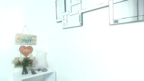 Madeline online show from 11/25/25, 12:05