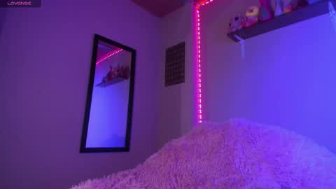 Madeline  online show from 12/28/24, 03:47