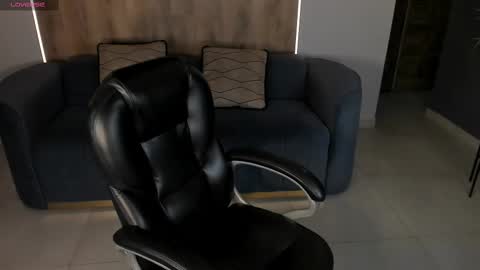 Madeline online show from 02/17/25, 08:30