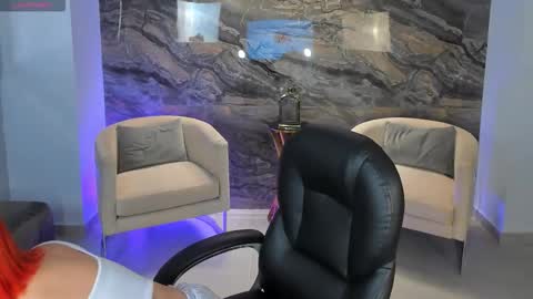 Snapshot of madelinefox_ chatting on 01/09/26, 10:40 Madeline online show from 01/09/26, 10:40