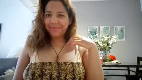 madellein online show from 10/02/25, 04:14