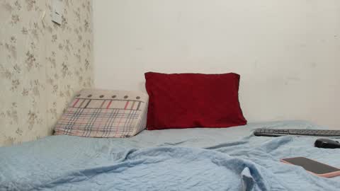 Snapshot of madelyn_ruiz chatting on 09/17/25, 03:08 madelyn ruiz online show from 09/17/25, 03:08