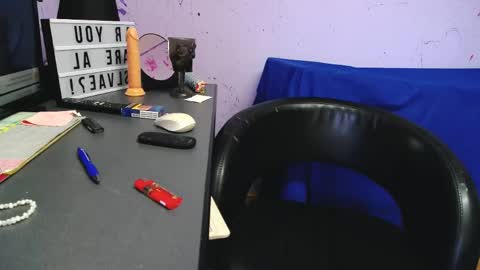 madelynvelure online show from 05/16/26, 10:36