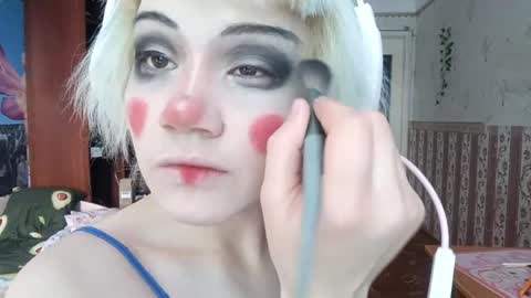 Snapshot of madgezari chatting on 03/09/26, 07:01 Alice Kaneki online show from 03/09/26, 07:01