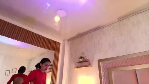 madhison_5 online show from 04/26/26, 11:41