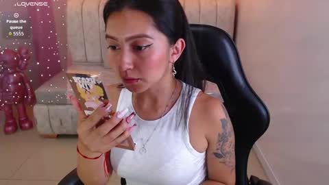 Madhison  online show from 09/26/25, 08:46