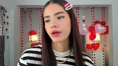 Snapshot of madie_collins7 chatting on 02/08/25, 11:44 Madie online show from 02/08/25, 11:44