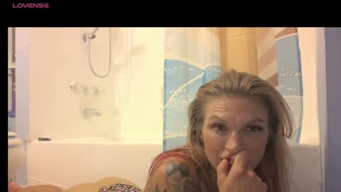 Madie Ray online show from 07/31/26, 05:29