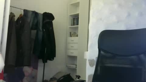 Snapshot of madio1187940 chatting on 10/19/25, 02:07 madio1187940 online show from 10/19/25, 02:07