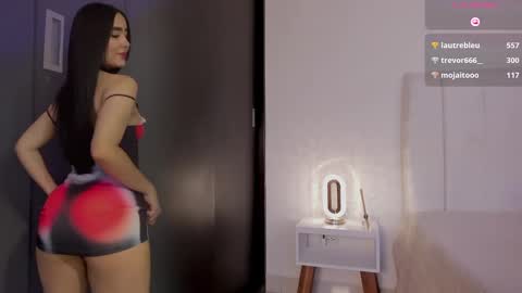 Valentina   1030   530  -  online show from 02/08/25, 11:01