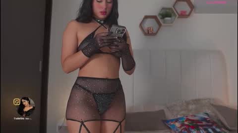 Snapshot of madison__evans chatting on 12/23/25, 07:06 Valentina 1030 530 - online show from 12/23/25, 07:06