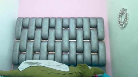 M A D I S O N online show from 11/30/25, 01:37