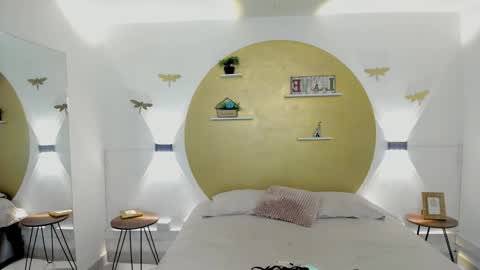 MADISON  online show from 11/10/25, 11:53