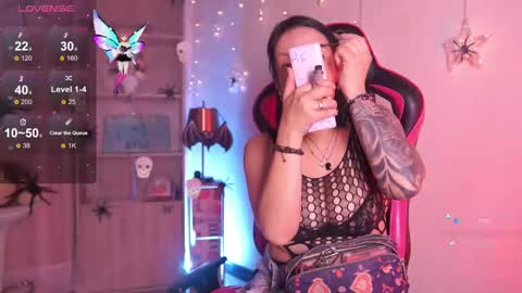 Madison   online show from 10/09/25, 01:20