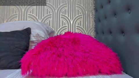   online show from 12/31/24, 02:08