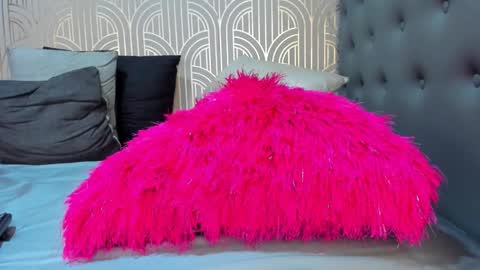   online show from 02/05/25, 04:37