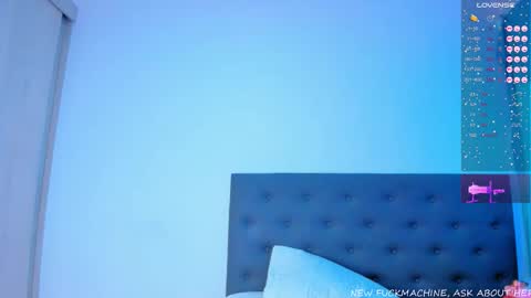 Snapshot of madison_milan chatting on 02/01/26, 03:54 online show from 02/01/26, 03:54