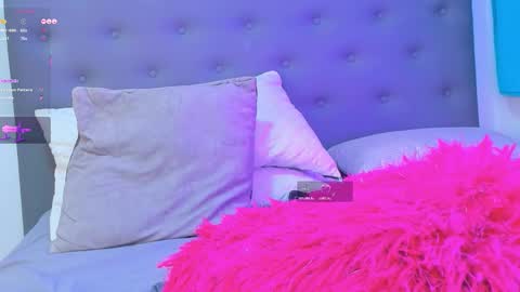 Snapshot of madison_milan chatting on 03/13/26, 01:01 online show from 03/13/26, 01:01