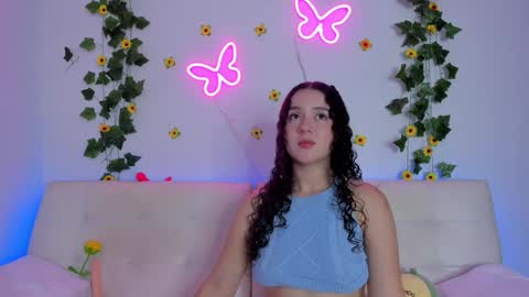 Snapshot of madison_pettis1 chatting on 12/05/24, 04:20 Madison online show from 12/05/24, 04:20