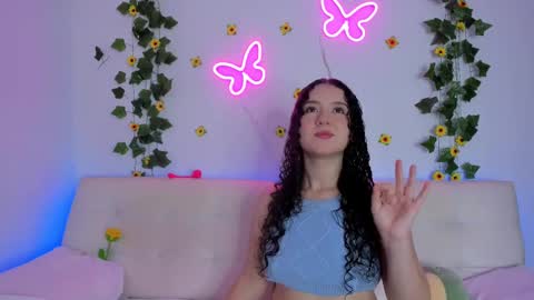 Snapshot of madison_pettis1 chatting on 02/22/25, 04:40 Madison online show from 02/22/25, 04:40