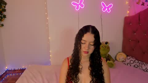 Snapshot of madison_pettis1 chatting on 09/15/25, 03:39 Madison online show from 09/15/25, 03:39